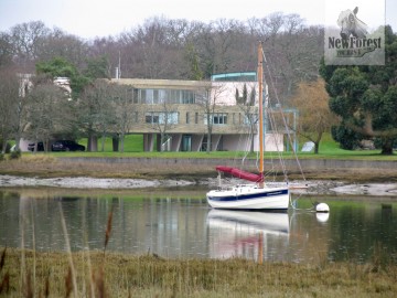 Beaulieu River, House and Boat