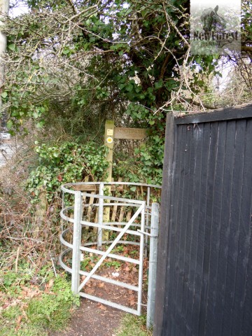 metal-kissing-gate-by-the-hobler-pub Metal gate near the Hobler