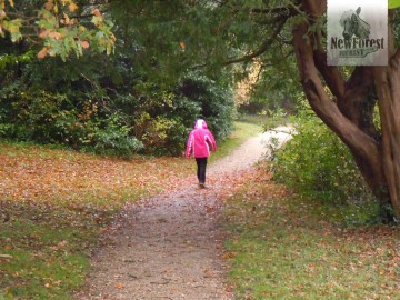 Riverside path leading to Palace House