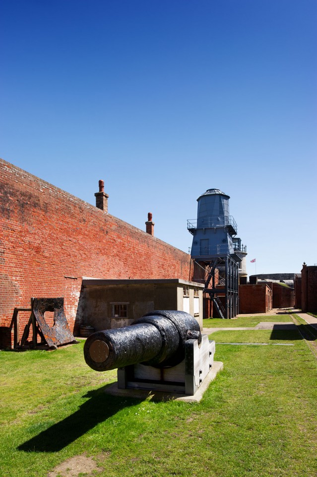 Hurst Castle artillary