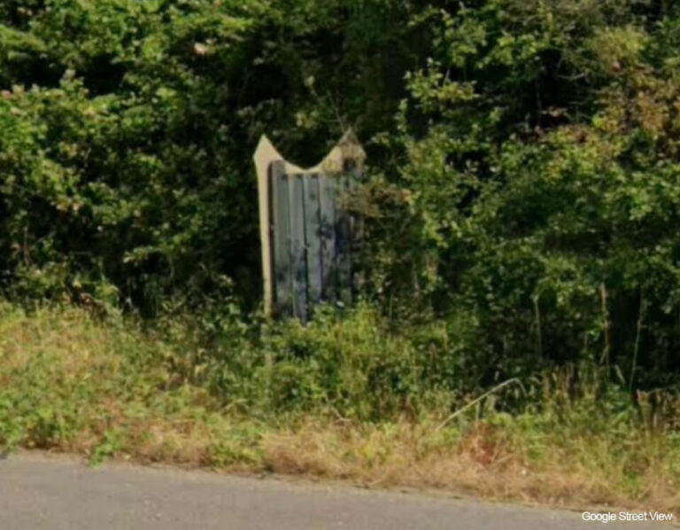 M27 Wesbound New Forest Boundary Marker